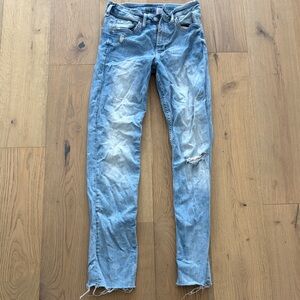Light Wash High waist Distressed Skinny Jeans